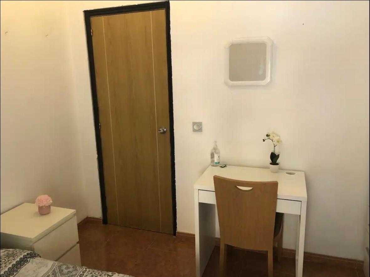 Habitacion En Piso Compartido En Malaga Capital 外观 照片