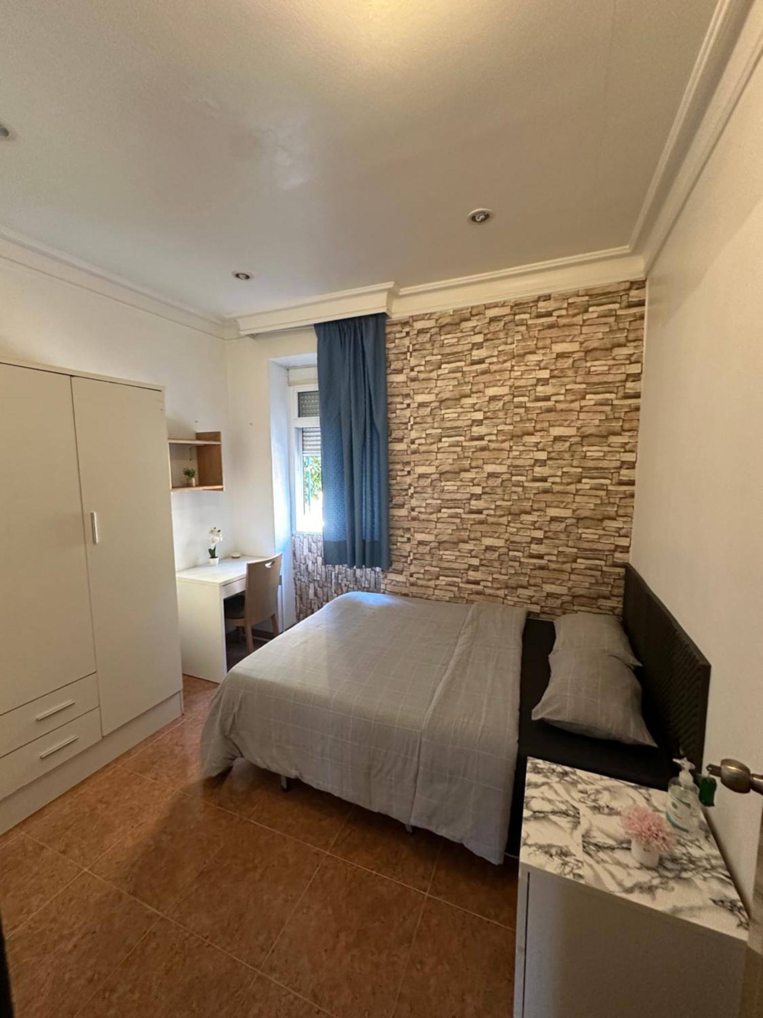 Habitacion En Piso Compartido En Malaga Capital 外观 照片