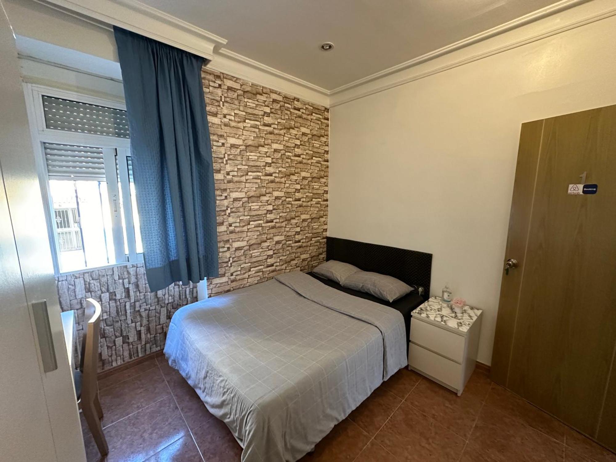 Habitacion En Piso Compartido En Malaga Capital 外观 照片